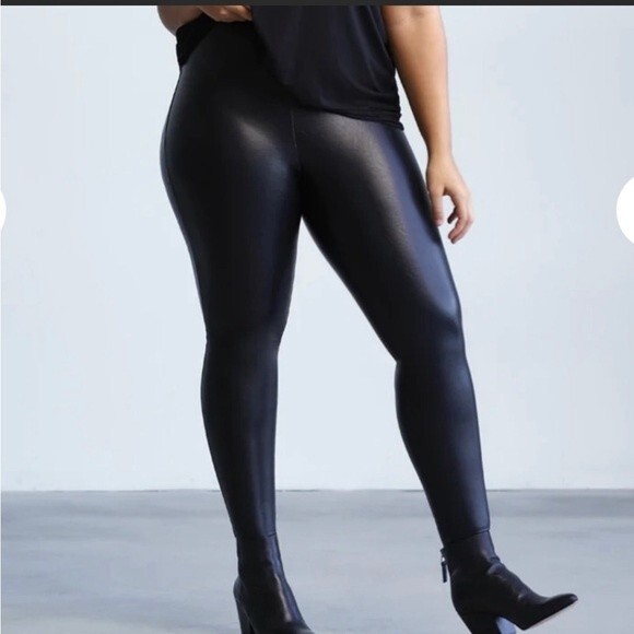 Commando Control Faux Leather Leggings Black Size X Large - Picture 11 of 11